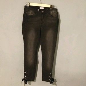 Kenzie Jean's so fricken cute just too big